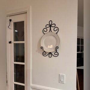 Elegant Black Metal Wall Plate Holder